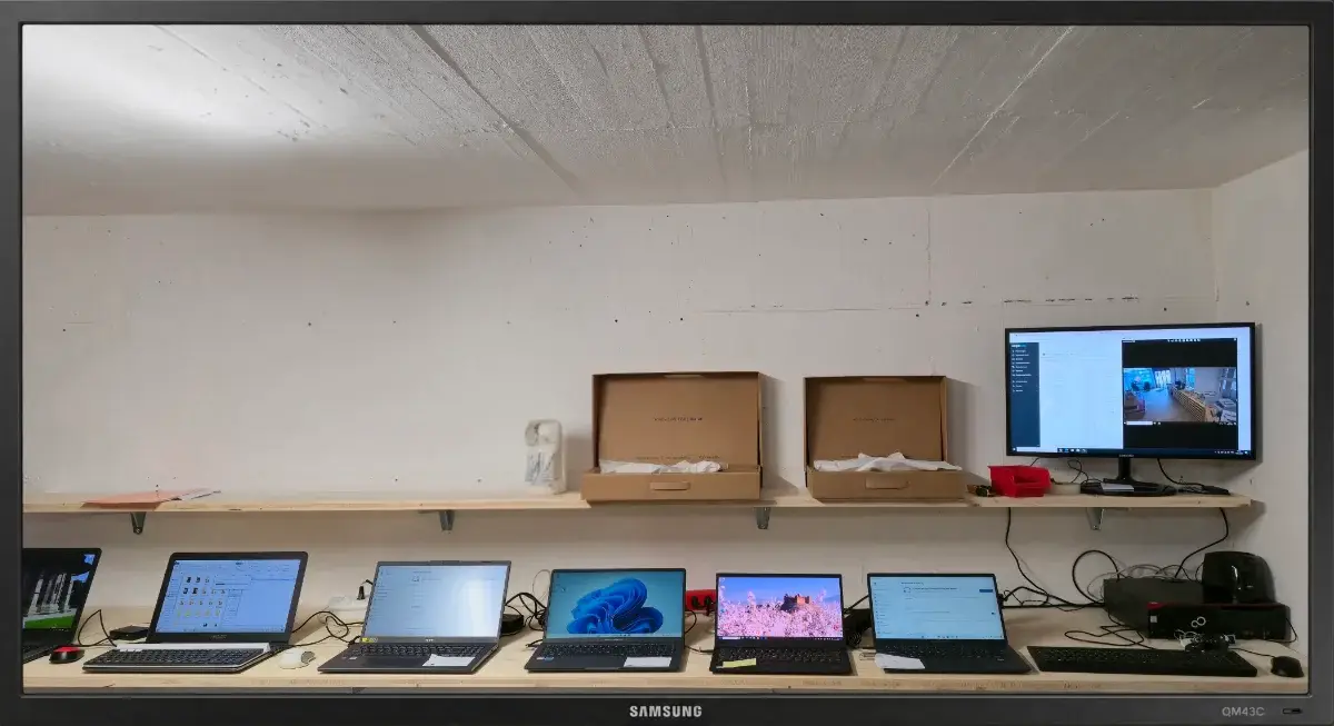Chassi écran samsung QM43C préparation PC